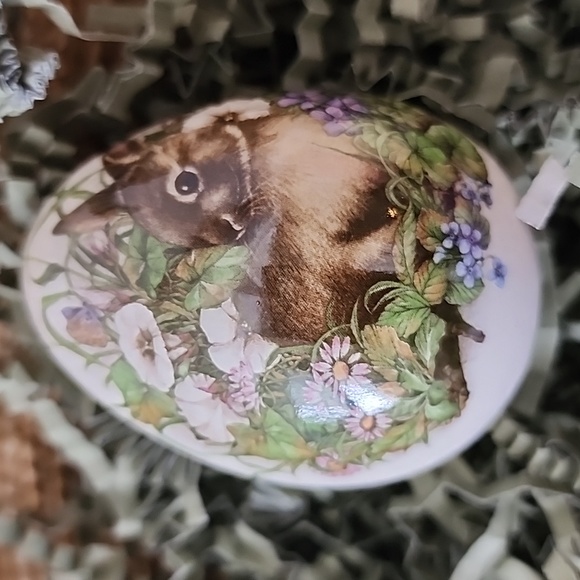 Wicker Basket with Easter Eggs - Picture 3 of 5